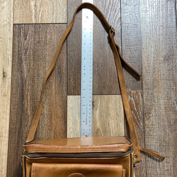 Tower Vintage Leather Camera Bag - Picture 15 of 15